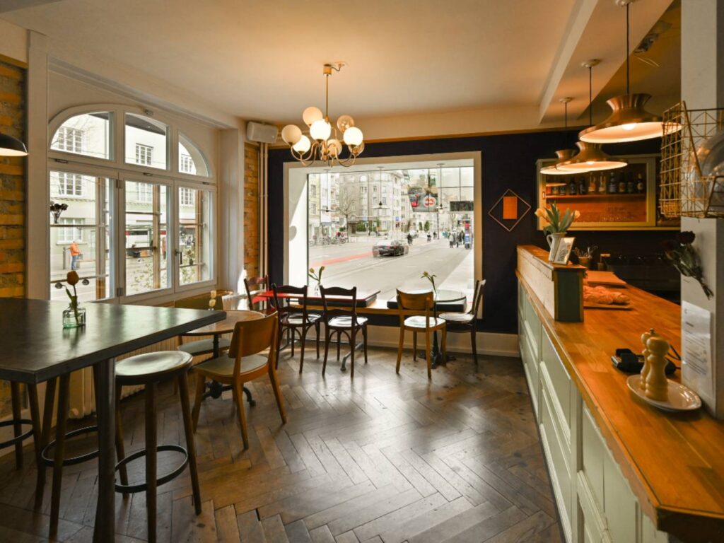 CONTACT take a way Innenansicht Monbijoustrasse Bern Restaurant Take-Away