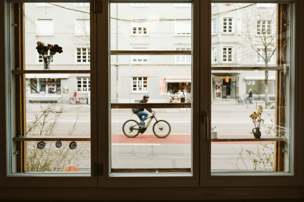 eve-kohler_fotograf-bern_take-away_contact-12